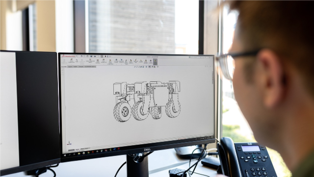 Convergence, développement et mise en place d’un outil de suivi de fabrication industriel