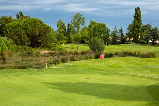 Inversion de flore du Golf de Massane : retour d’expérience et enseignements