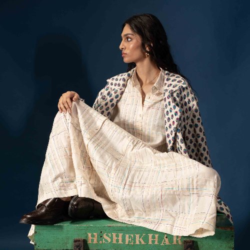 SUBTLE SHUTTLE STUDIO