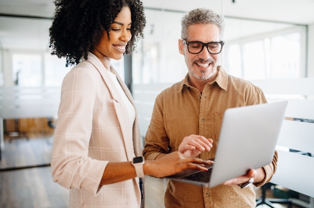 Expo & talk -  L'intergénérationnel en questions (et en images !)