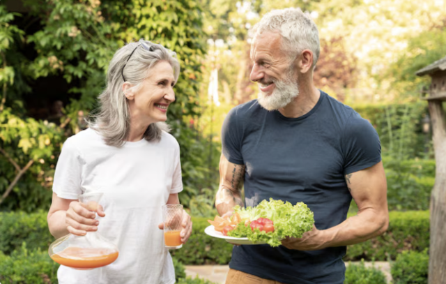 Bien manger, bien bouger, bien se protéger : découvrez les clés d’une retraite équilibrée 