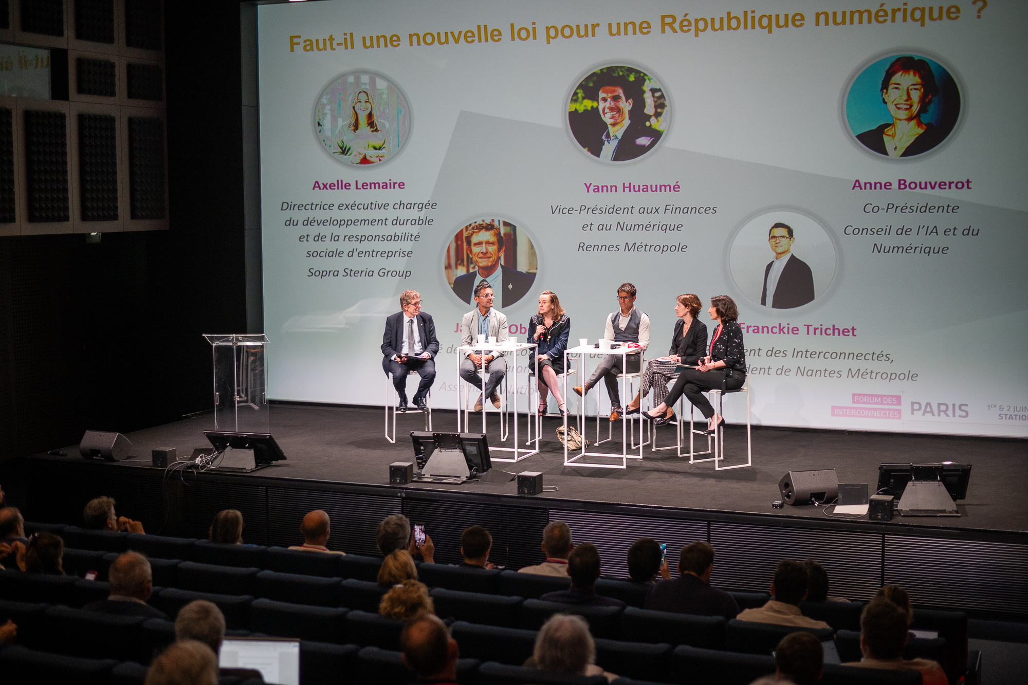 Faut-il une nouvelle loi pour une république numérique ?
