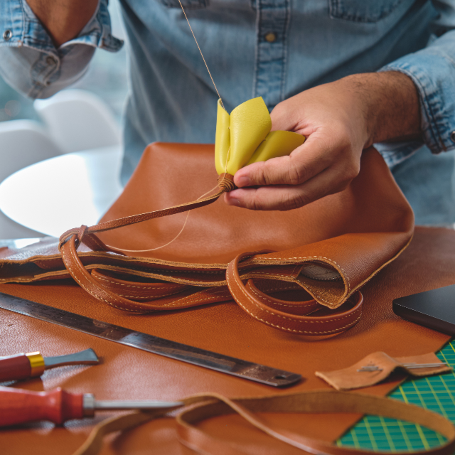 Atelier travail du cuir avec VD CUIR