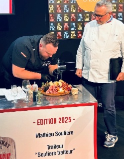 La planche apéritive de Noël 100% auvergnate par le Champion de France Mathieu Soulière