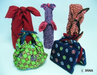 FUROSHIKI (art de l'emballage en tissu)