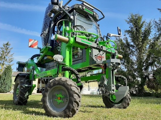 Tracteur Enjambeur TECNOMA T150HVV