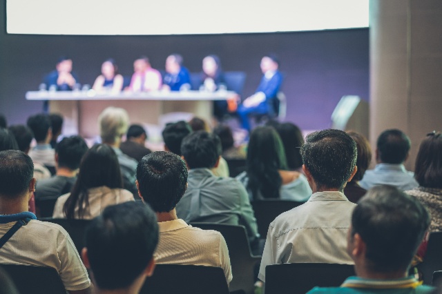 Table Ronde n°2 - To be Smart or not to be ?